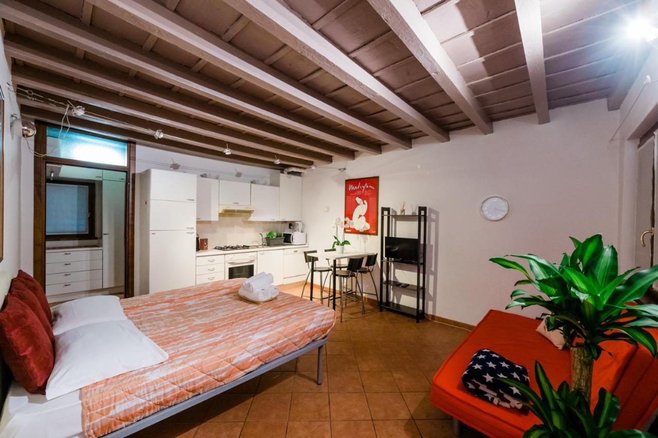 Old Town Square Apartment Bergamo Ngoại thất bức ảnh